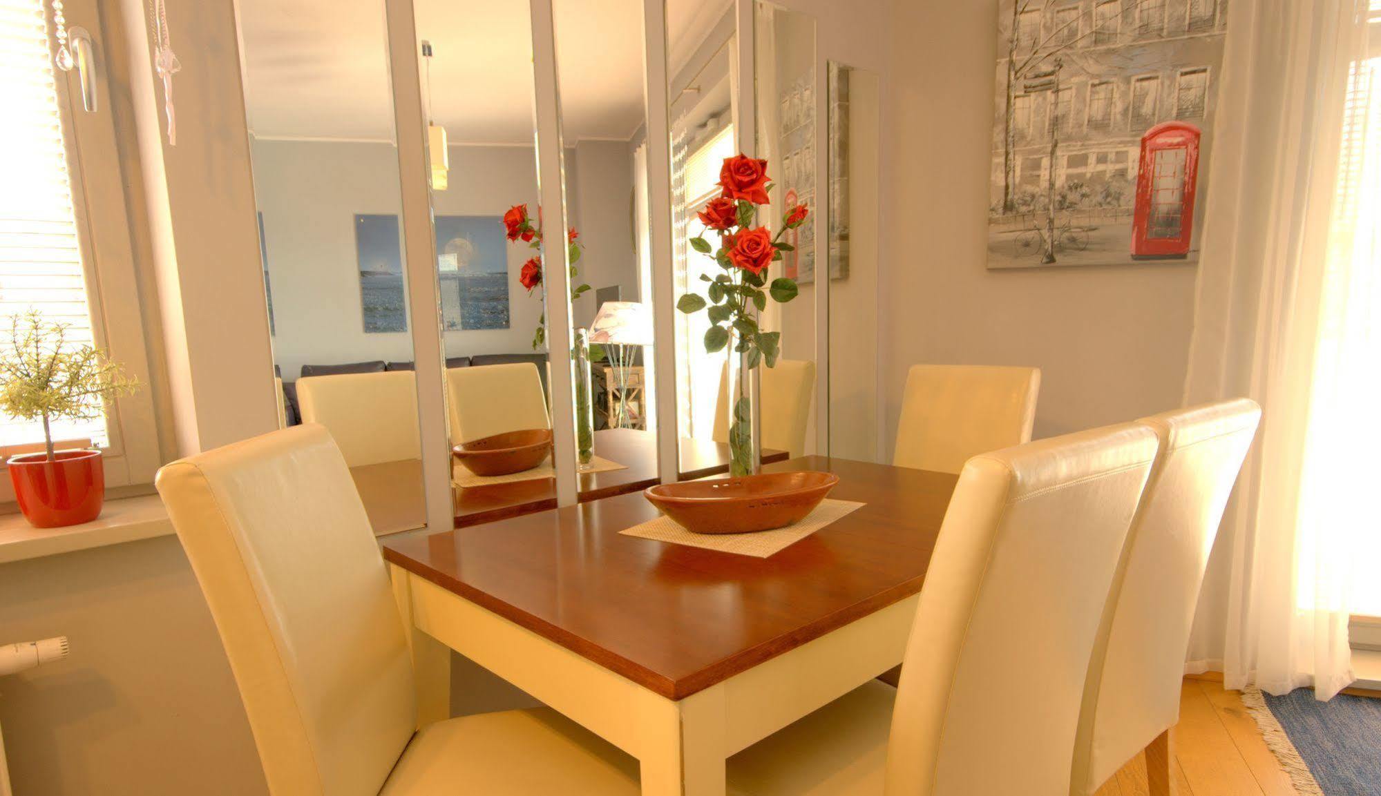 Irs Royal Apartments Apartamenty Irs Rezydencja Marina โซพอต ภายนอก รูปภาพ