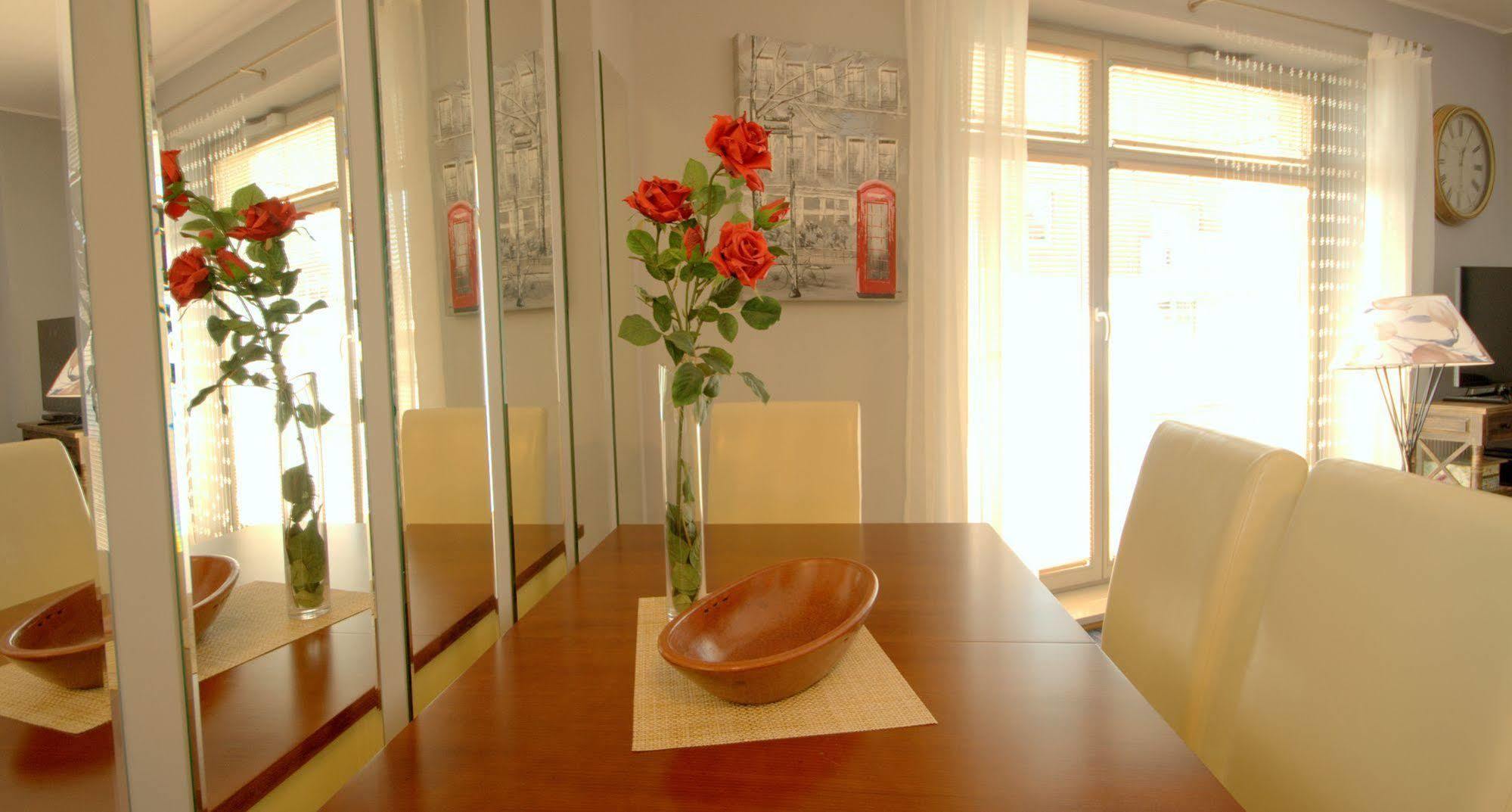 Irs Royal Apartments Apartamenty Irs Rezydencja Marina โซพอต ภายนอก รูปภาพ
